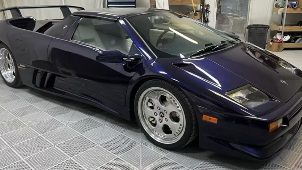 John Cena's Lamborghini Diablo replica